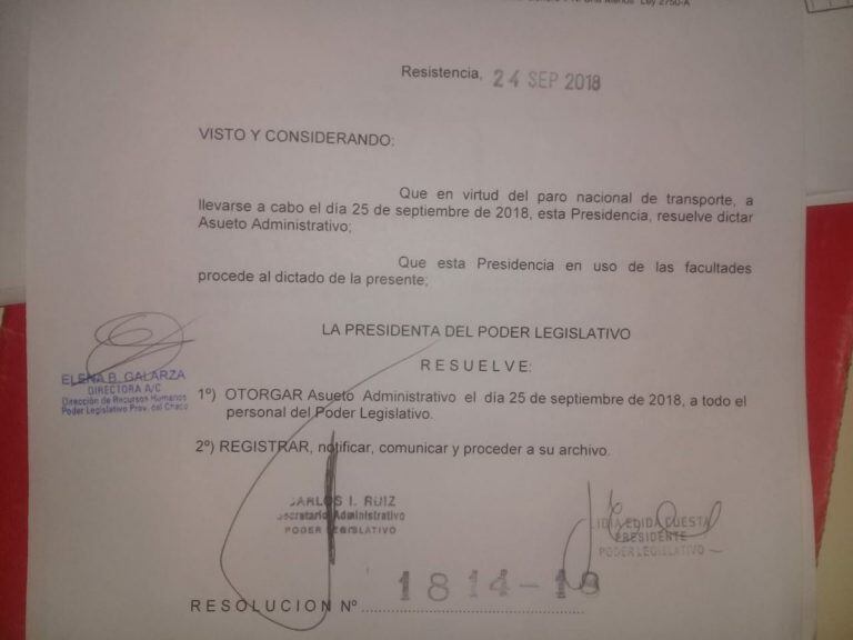 Resolución 1814/18 asueto administrativo para mañana.