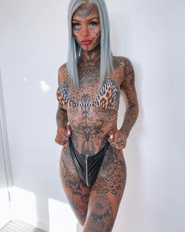 Amber Luke quiere convertirse en la persona más tatuada del mundo.