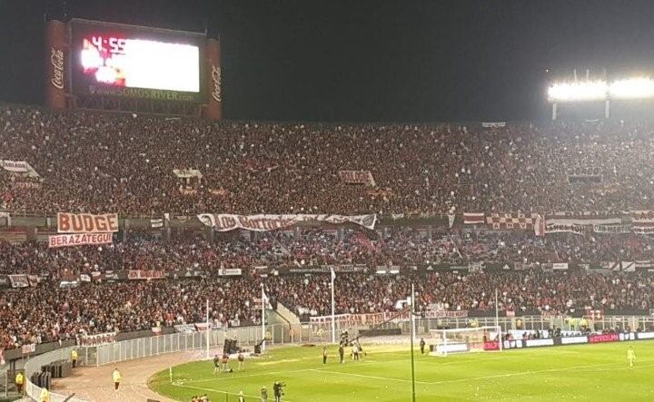 Barra de River en la despedida de Rodrigo Mora (Foto: Instagram)