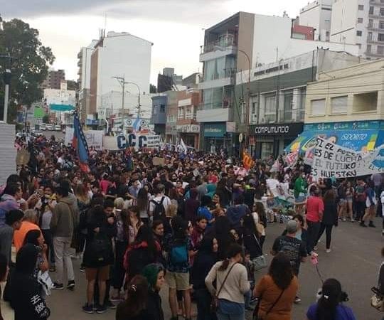 Marcha contra la megaminería