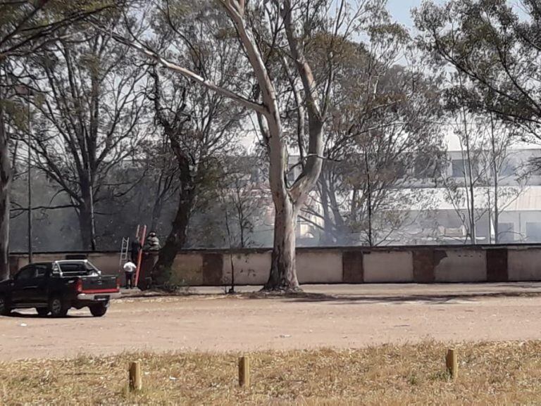 Incendio en el Arsenal de la Base Naval Puerto Belgrano