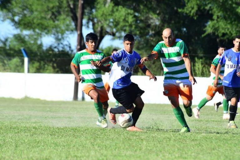 Antenor Gauna se metió en semifinales al vencer a 12 de Octubre por 2 a 1.