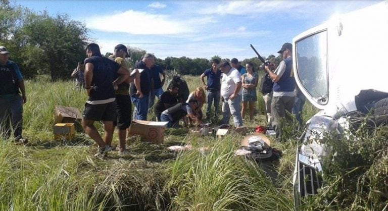 La Policía Federal se detuvo para asistir a Bareiro en el vuelco y se encontró con 50 kilos de cocaína