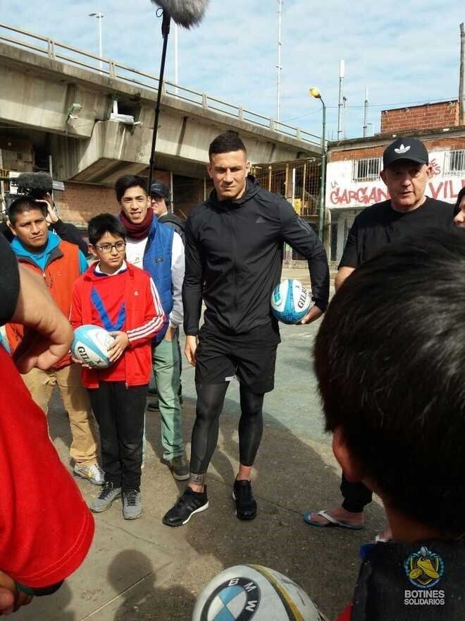 Sonny Bill Williams en la Villa 31