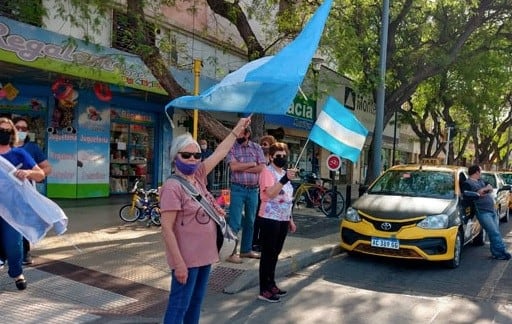 Banderazo en San Rafael.