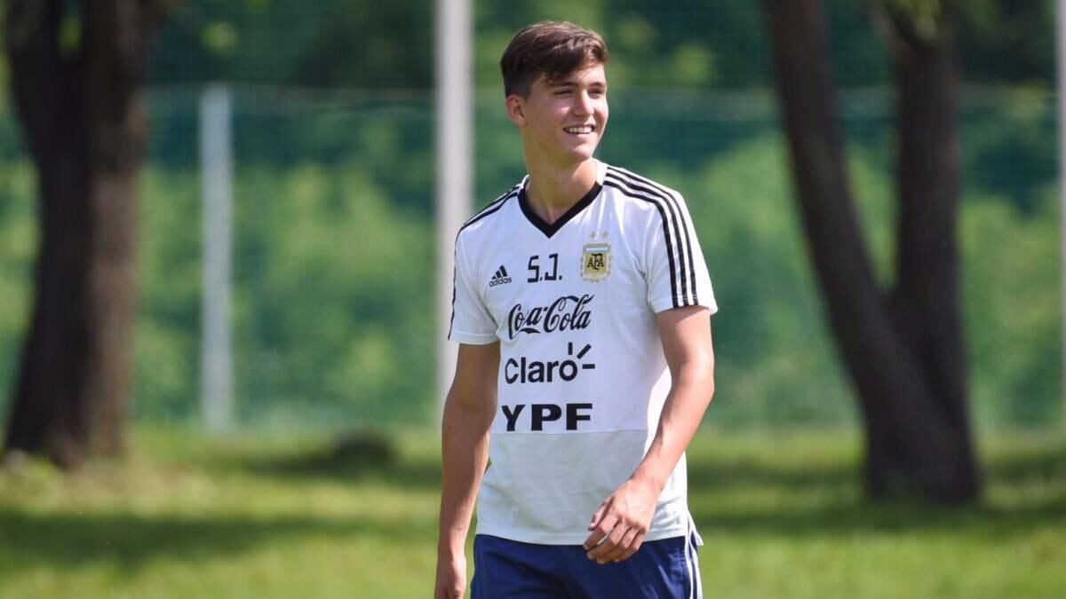 Leonardo Balerdi fue desafectado de la Selección nacional Sub23.