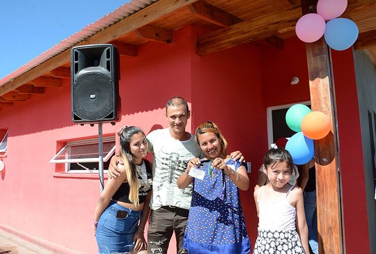 Entrega de viviendas en Concarán.