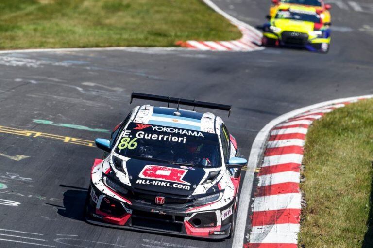 Guerrieri, en el mítico circuito de Nürburgring, uno de los momentos que vale recordar de esta temporada que está a punto de completarse.