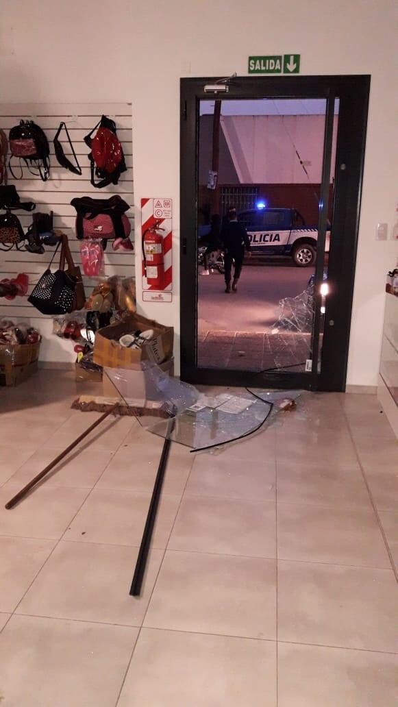 robo detencion y recupero de elementos en Arroyito