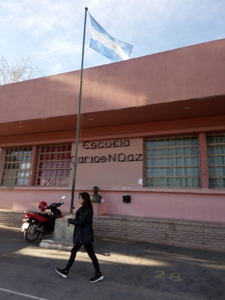 Las PASO en la Escuela Carlos N. Paz.