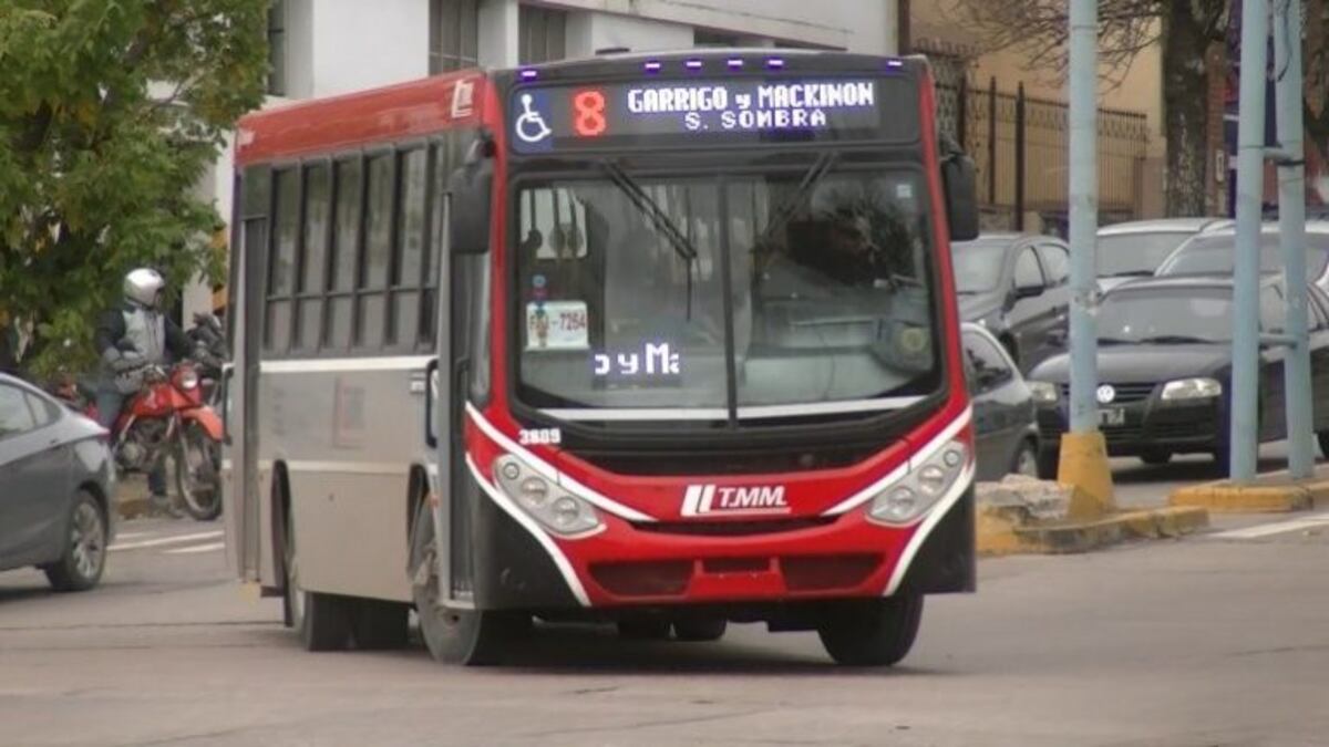 Las empresas de transporte urbano de Paraná solicitan un nuevo aumento del boleto
