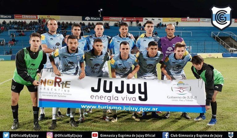 La formación de Gimnasia de Jujuy, que empató este viernes con Brown de Adrogué en el estadio "23 de Agosto".