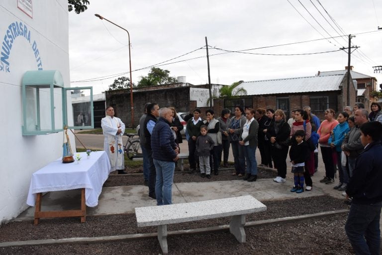 Convirtieron un minibasural en oratorio