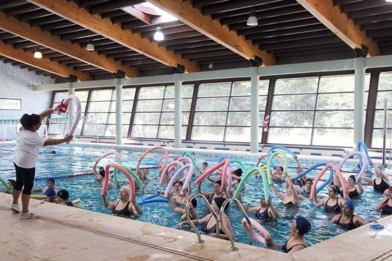 Pileta libre en el Polideportivo del barrio Andorra