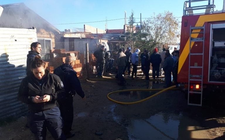 La policía trata de dilucidar los motivos del incendio.