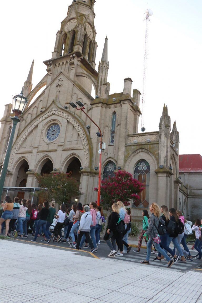 Pañuelazo en Tres Arroyos por la aprobación del Proyecto de Ley de Interrupción Voluntaria del Embarazo (IVE).