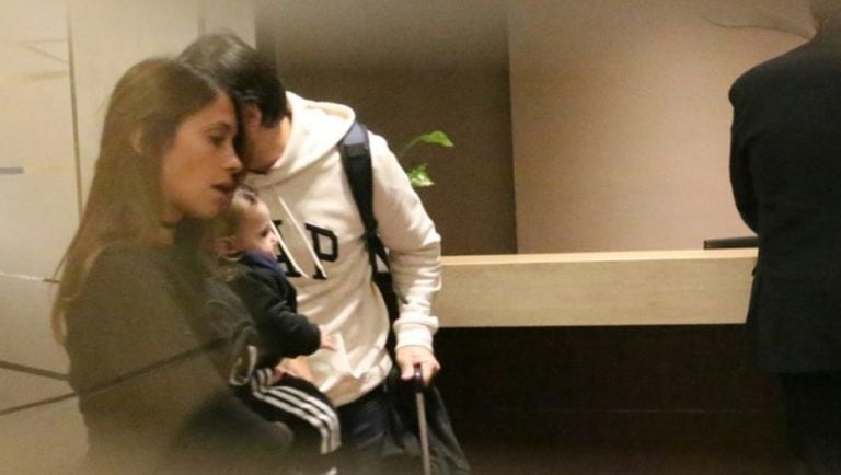 Antonela Roccuzzo e hijos partieron rumbo a Rusia para alentar a Lionel Messi. Foto: Móvil Press