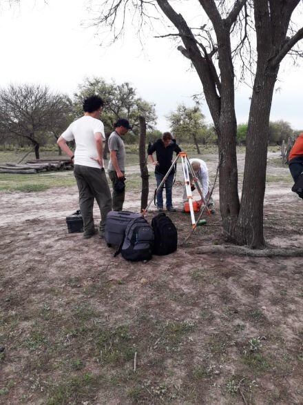 Antropólogos forenses ya trabajan en el sitio donde buscarán fosas comunes. (Web).