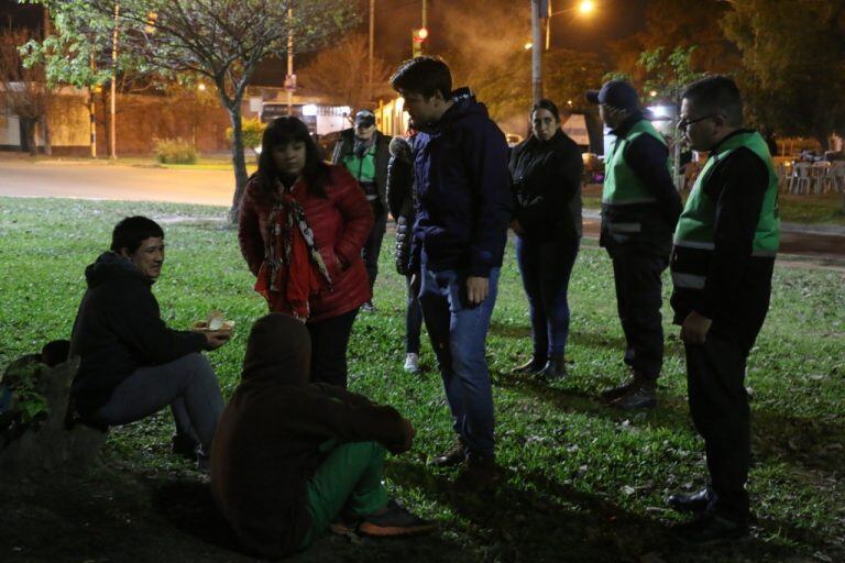 El municipio refuerza la atención de personas en situación de calle. (Prensa Municipio de Resistencia)