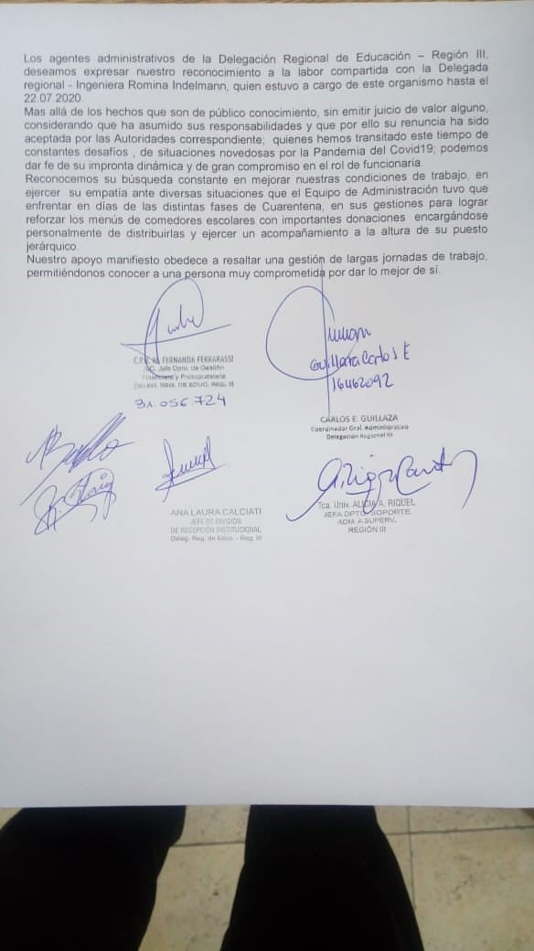 Documento con firmas por Indelman