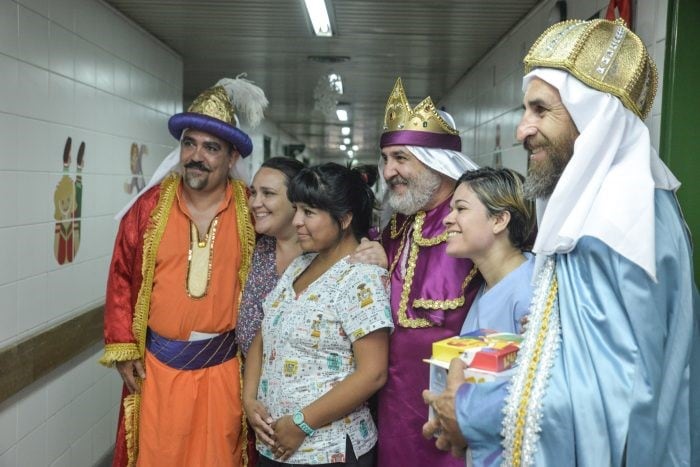 Los Reyes Magos fueron a los distintos hospitales pediátricos de la provincia