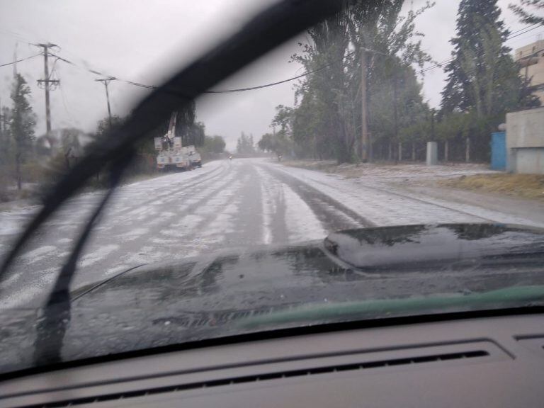 Volvió a caer granizo en Luján de Cuyo.