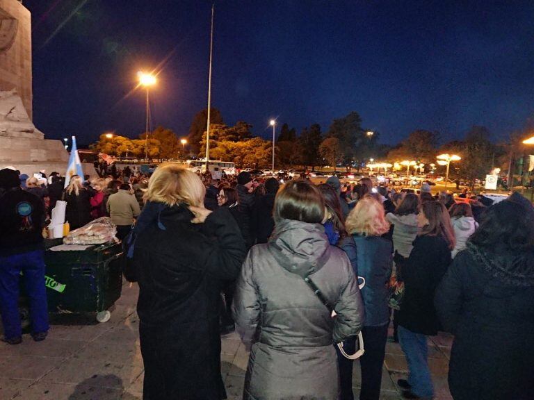 Concentración en el Monumento para exigir el desafuero de Cristina.