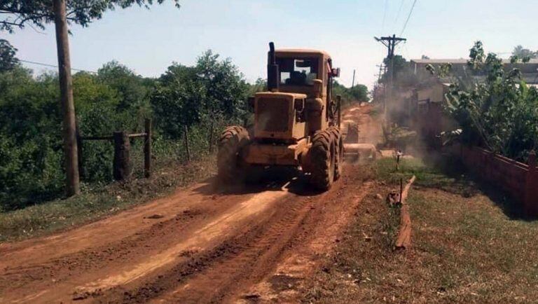 Misiones quiere que todos los municipios accedan a comprar maquinaria vial nueva.