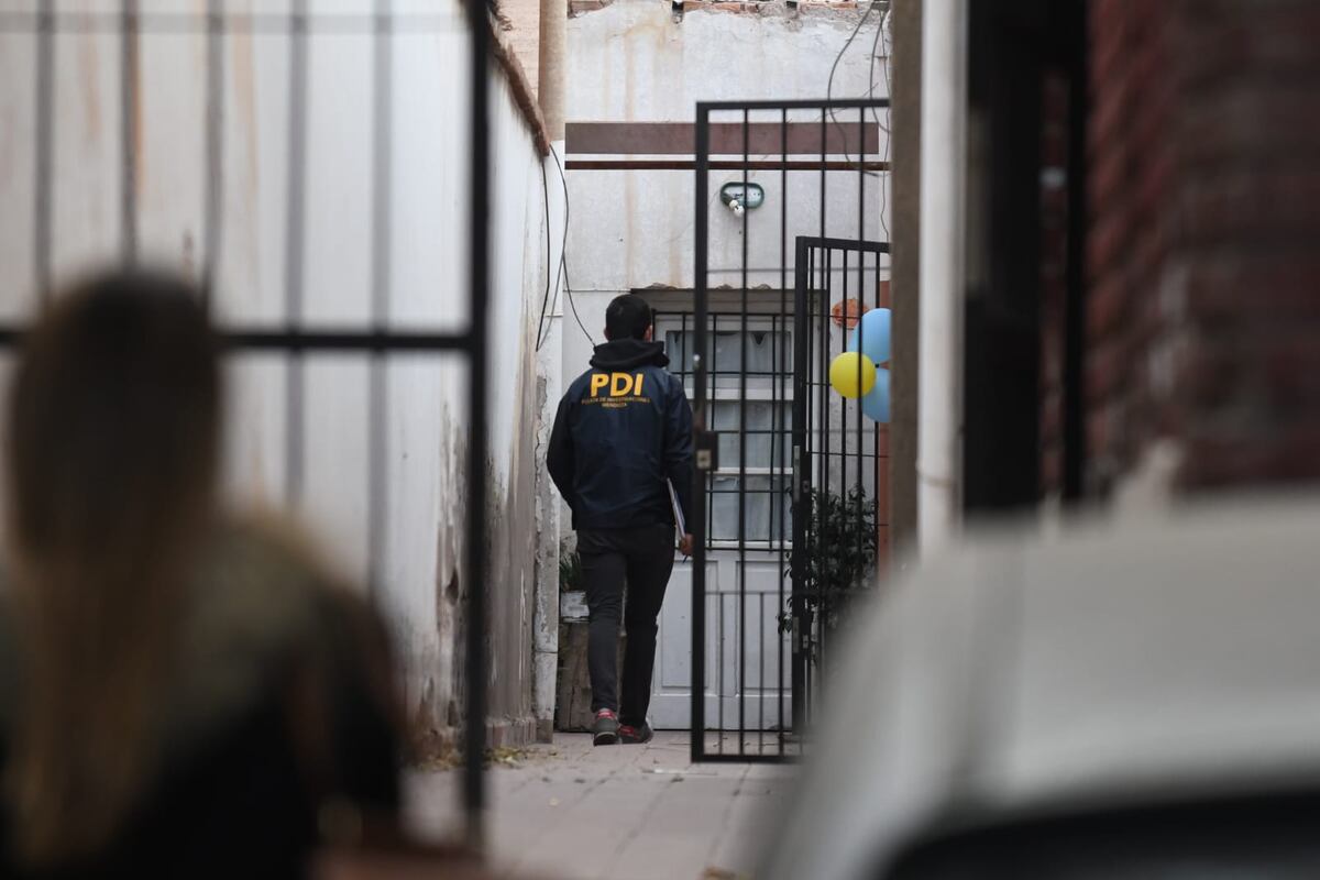 Crimen en Ciudad: asesinaron a un hombre a disparos en la puerta de su casa