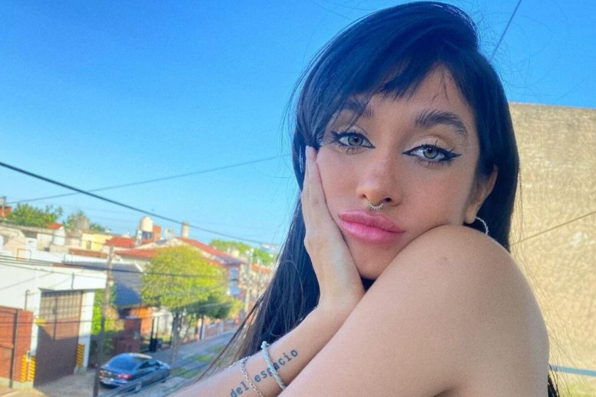María Becerra confesó que se arrepiente de tener un tatuaje con un ex novio: “No hagan eso”