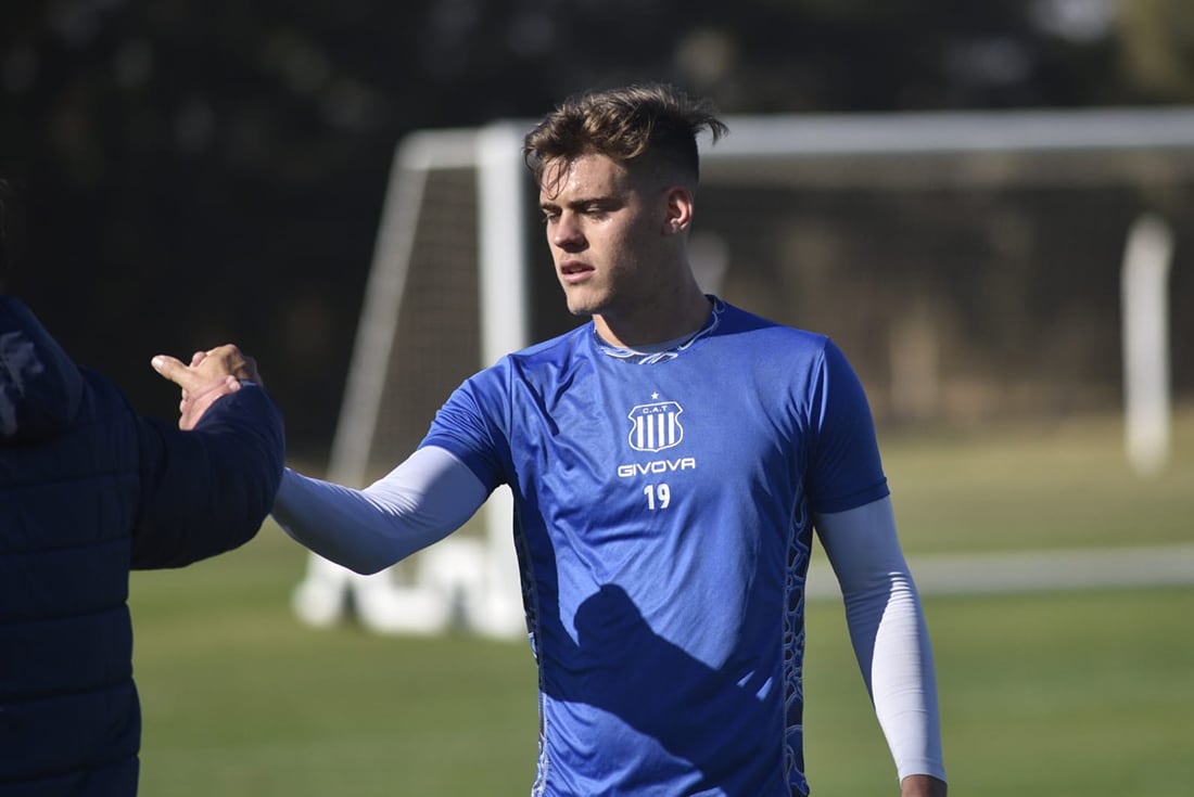 Federico Girotti representó al plantel de Talleres en el predio de AFA (Ramiro Pereyra / La Voz)