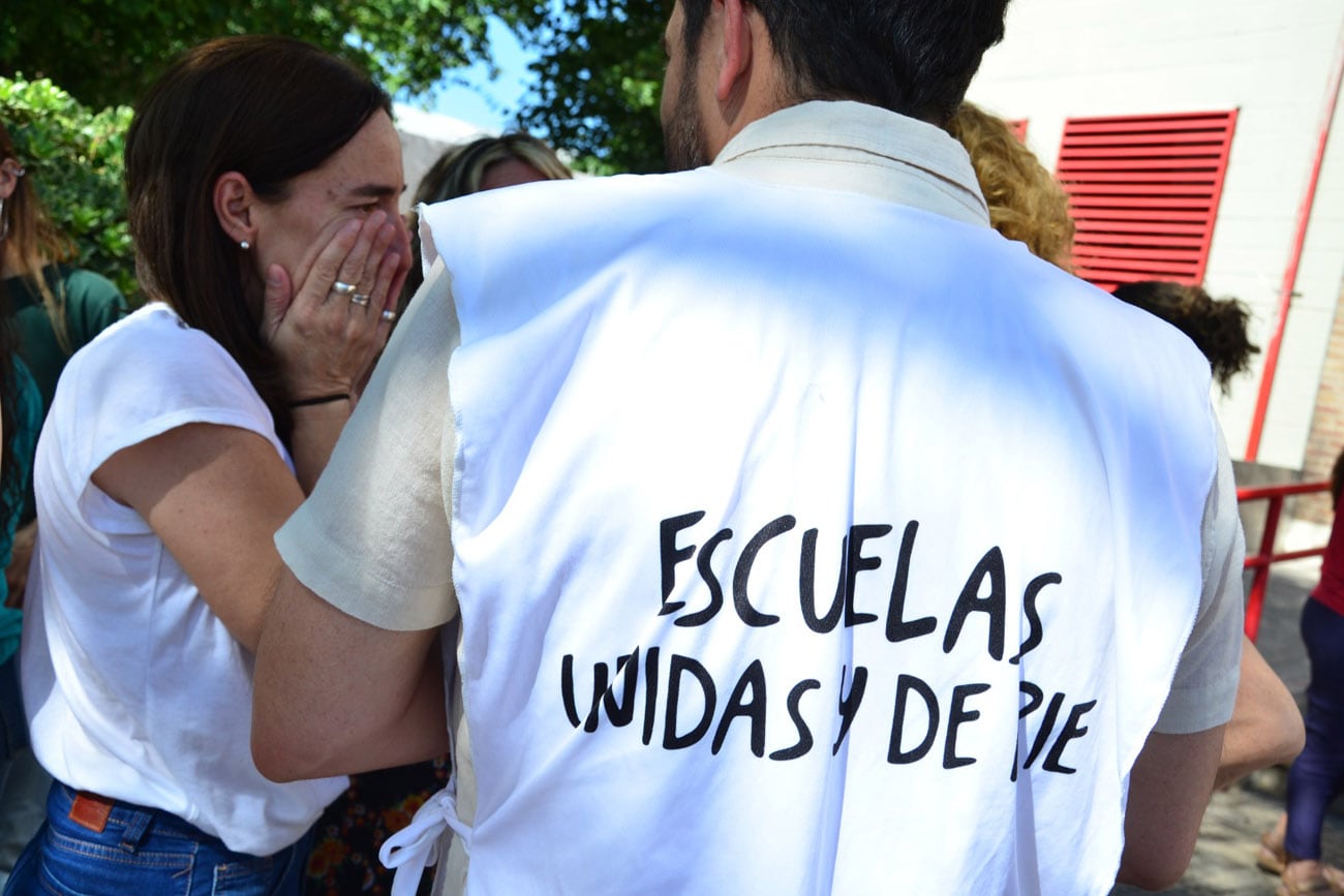 Candelaria Stancato, la directora suspendida, volvió al colegio San José. (La Voz)