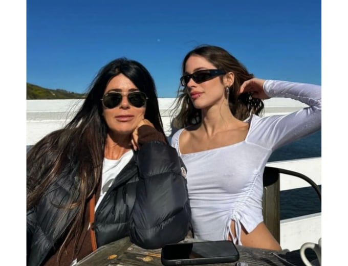 Tini Stoessel junto a su mamá