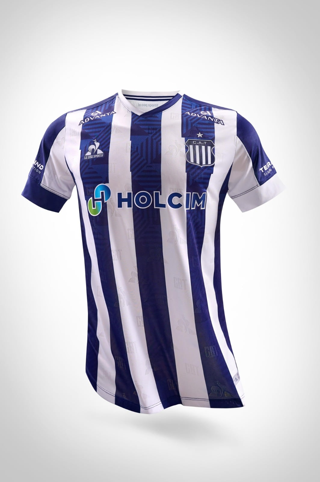 La camiseta titular de Talleres para la temporada 2025.