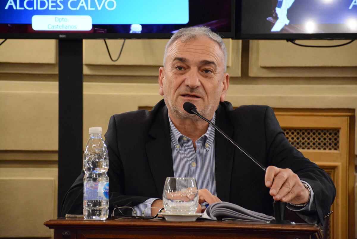 Alcides Calvo pregunta por el estado de la Escuela Técnico Profesional N° 565 de Humberto Primo