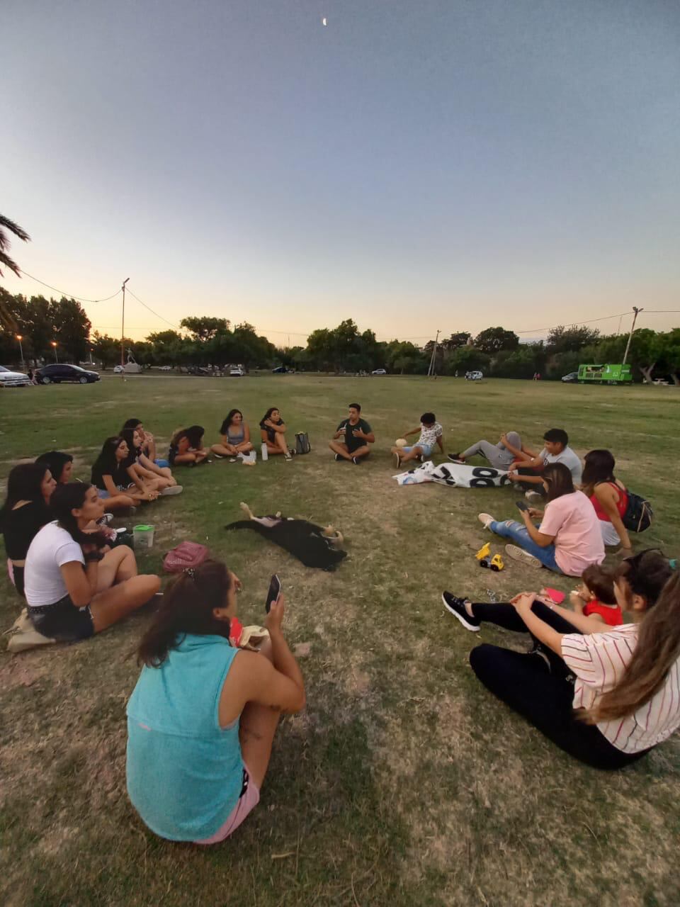 Se amplió el partido conformado por jóvenes militantes.