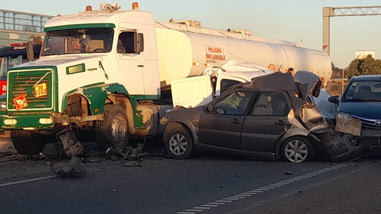 Choque múltiple en avenida Circunvalación