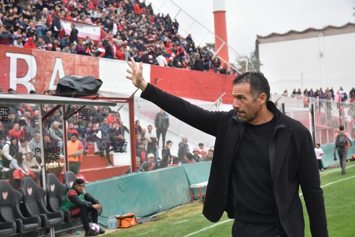 Diego Dabove: así prepara el clásico para Instituto y cómo puso en relieve a Talleres