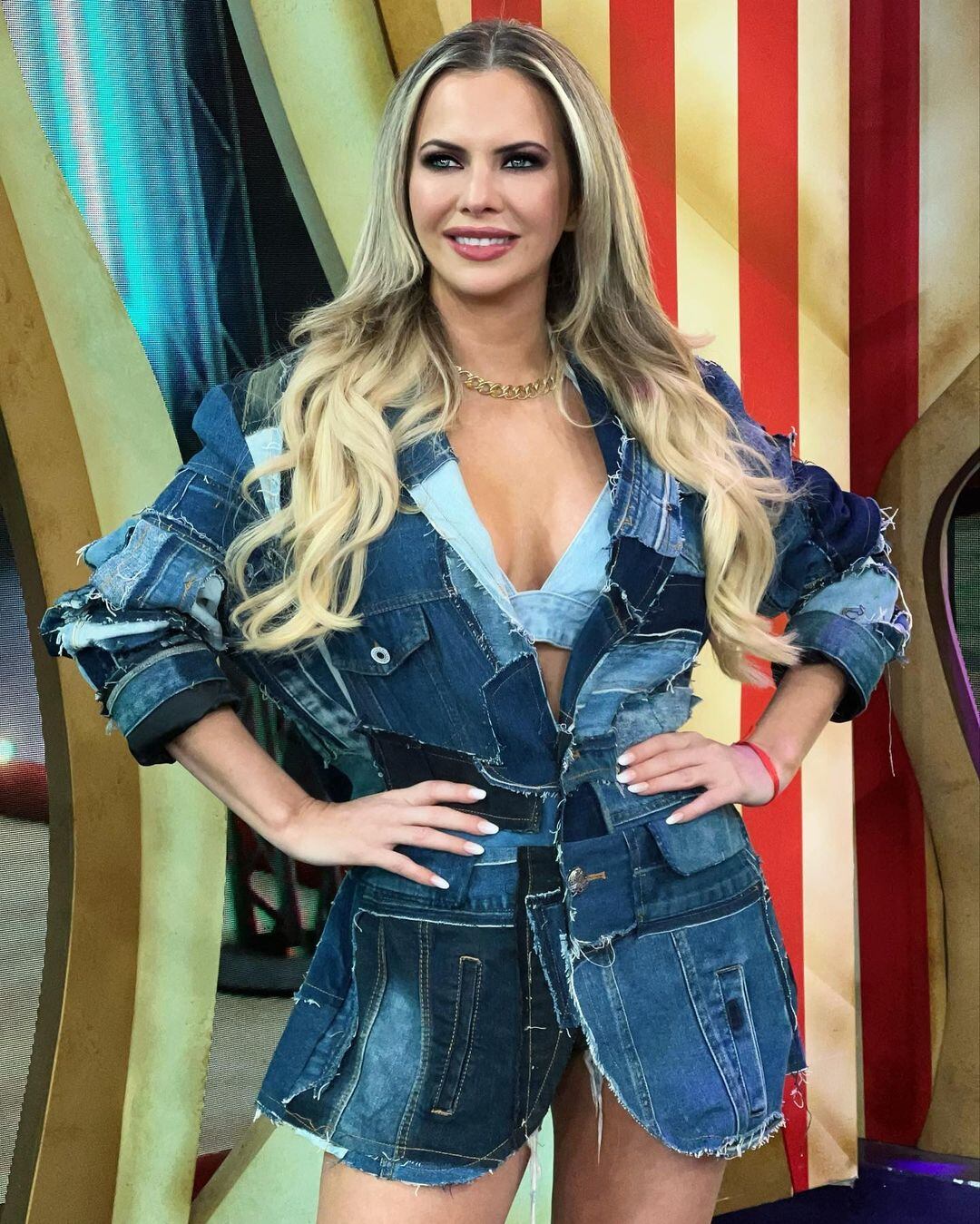 Ale Maglietti se robó todas las miradas en Instagram con un look total denim.