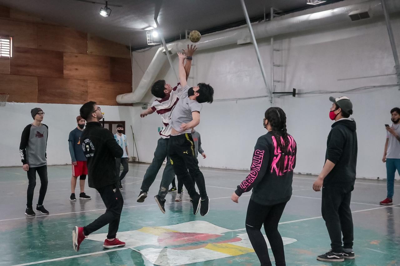 Más de 500 estudiantes celebraron su semana a puro deporte.