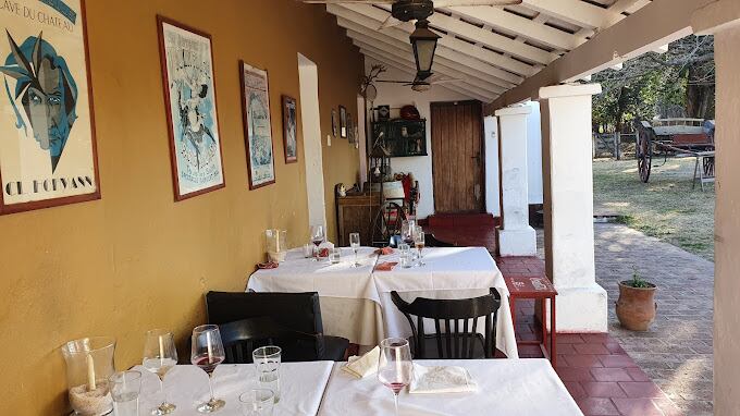 Cómo es el reconocido restaurante que visitó Villarruel en Córdoba. (Fotos: Google Maps)