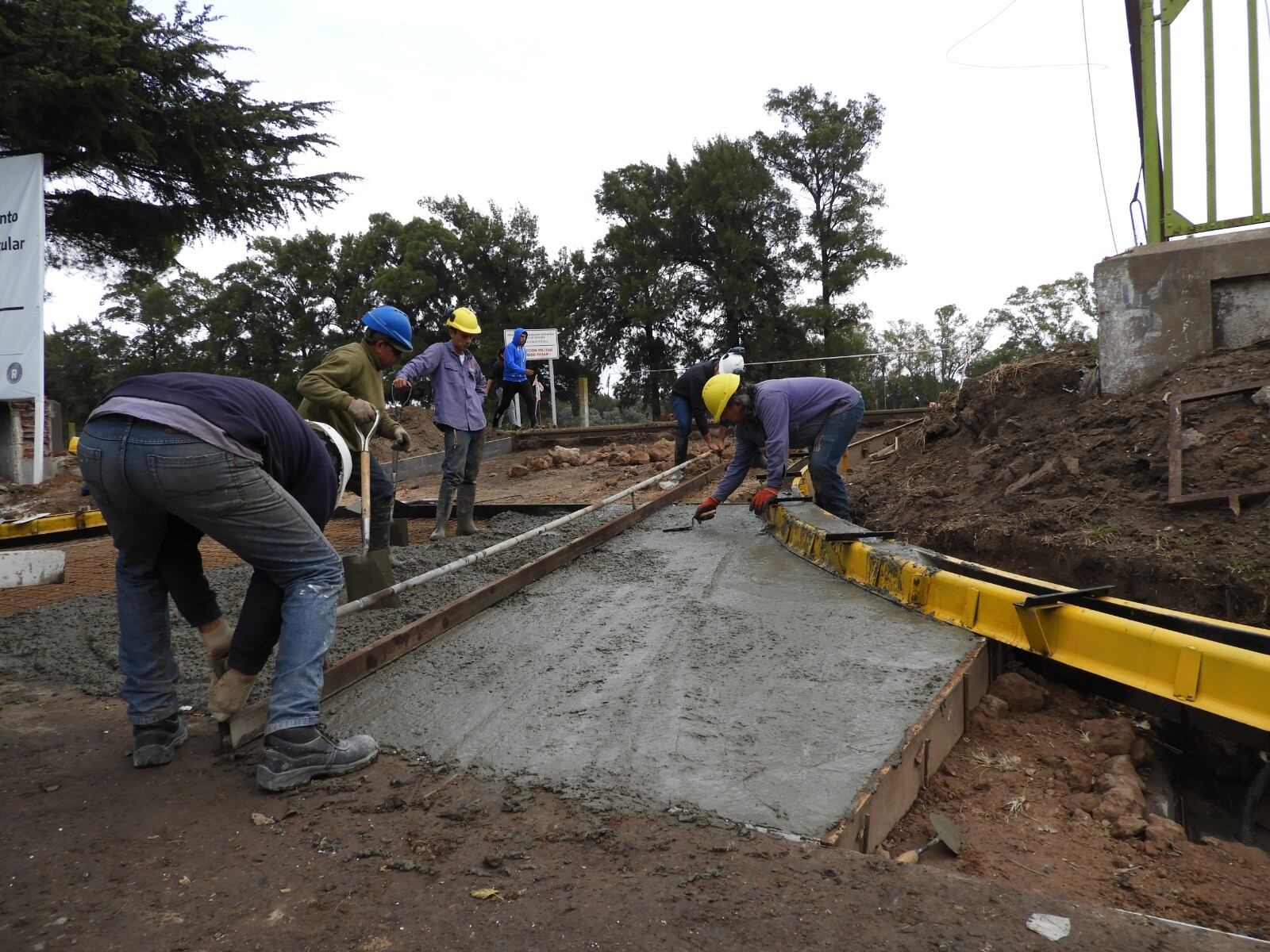 Avanza la obra del Municipio para egreso de la BNPB por calle Urquiza