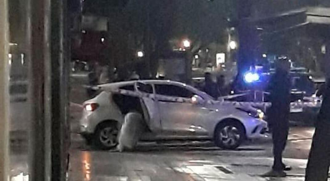 Fiat Argo. El vehículo en que se conducían los jóvenes en la noche del 6 de agosto recibió varios impactos de bala. Uno de ellos acabó con la vida de Valentino Blas Correas. 