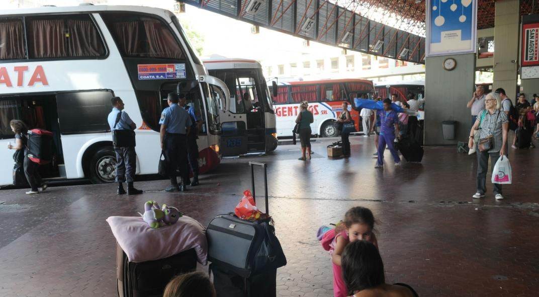 Transporte de larga distancia (La Voz/Archivo)