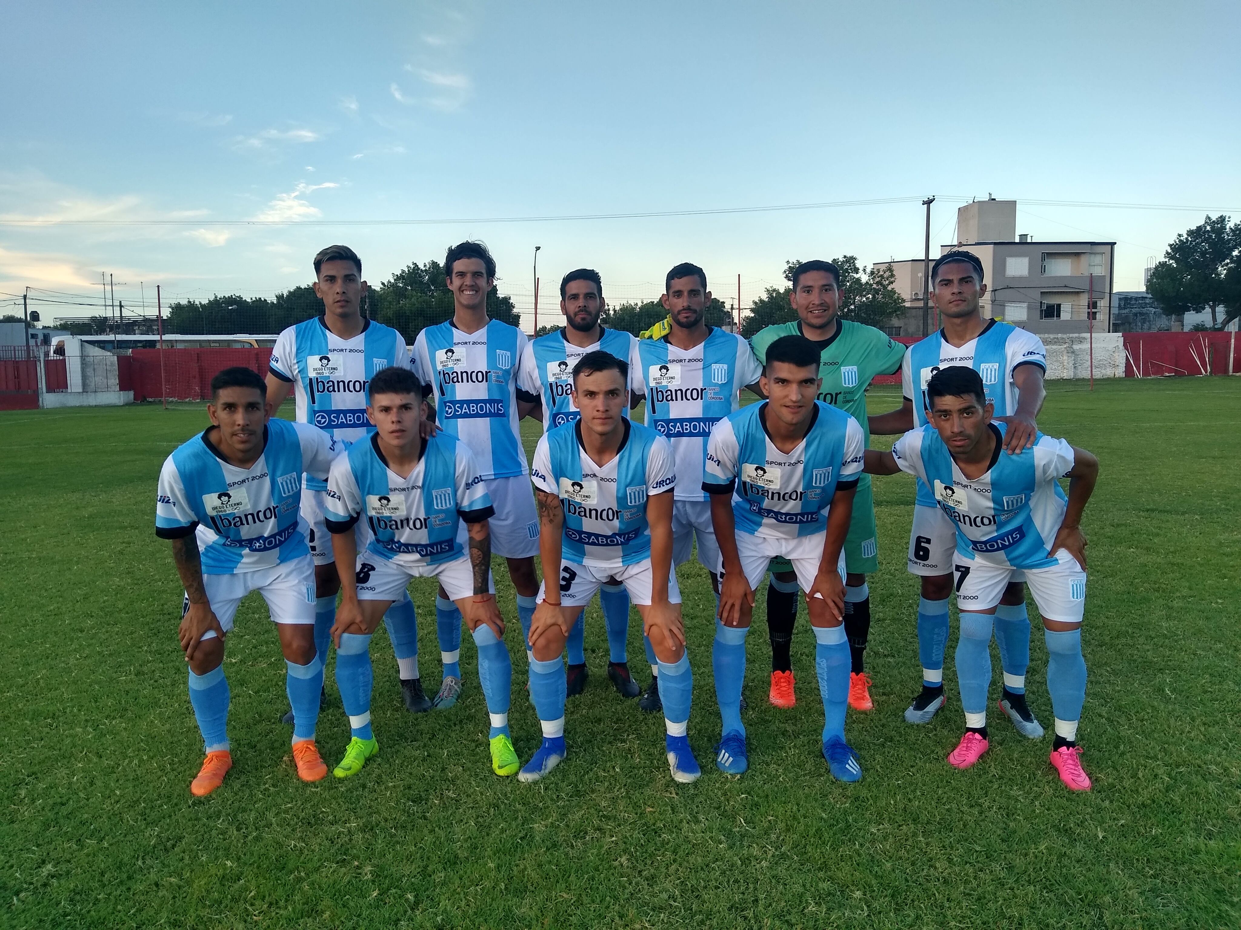 Racing de Córdoba enfrentó a 9 de Julio de Rafaela y lo venció 3 a 0