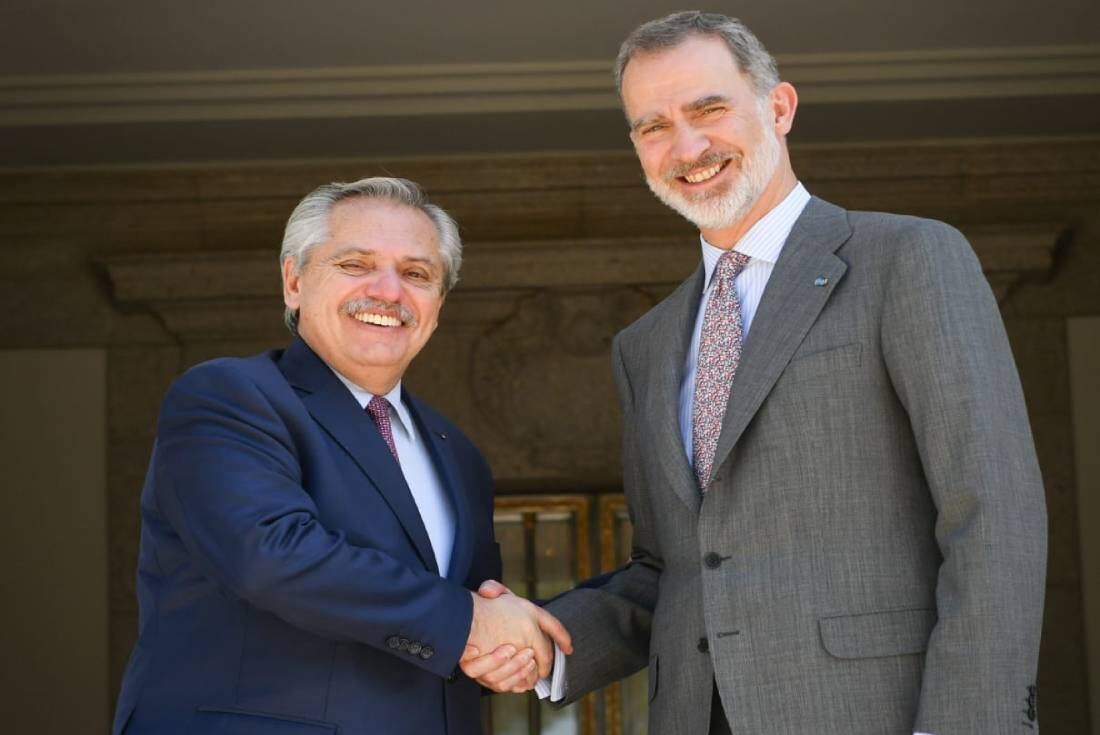 El presidente Alberto Fernández se reunió en el Palacio de La Zarzuela con el Rey Felipe VI de España en el que analizaron la relación bilateral y las posibilidades de potenciar las inversiones y las exportaciones de la Argentina.