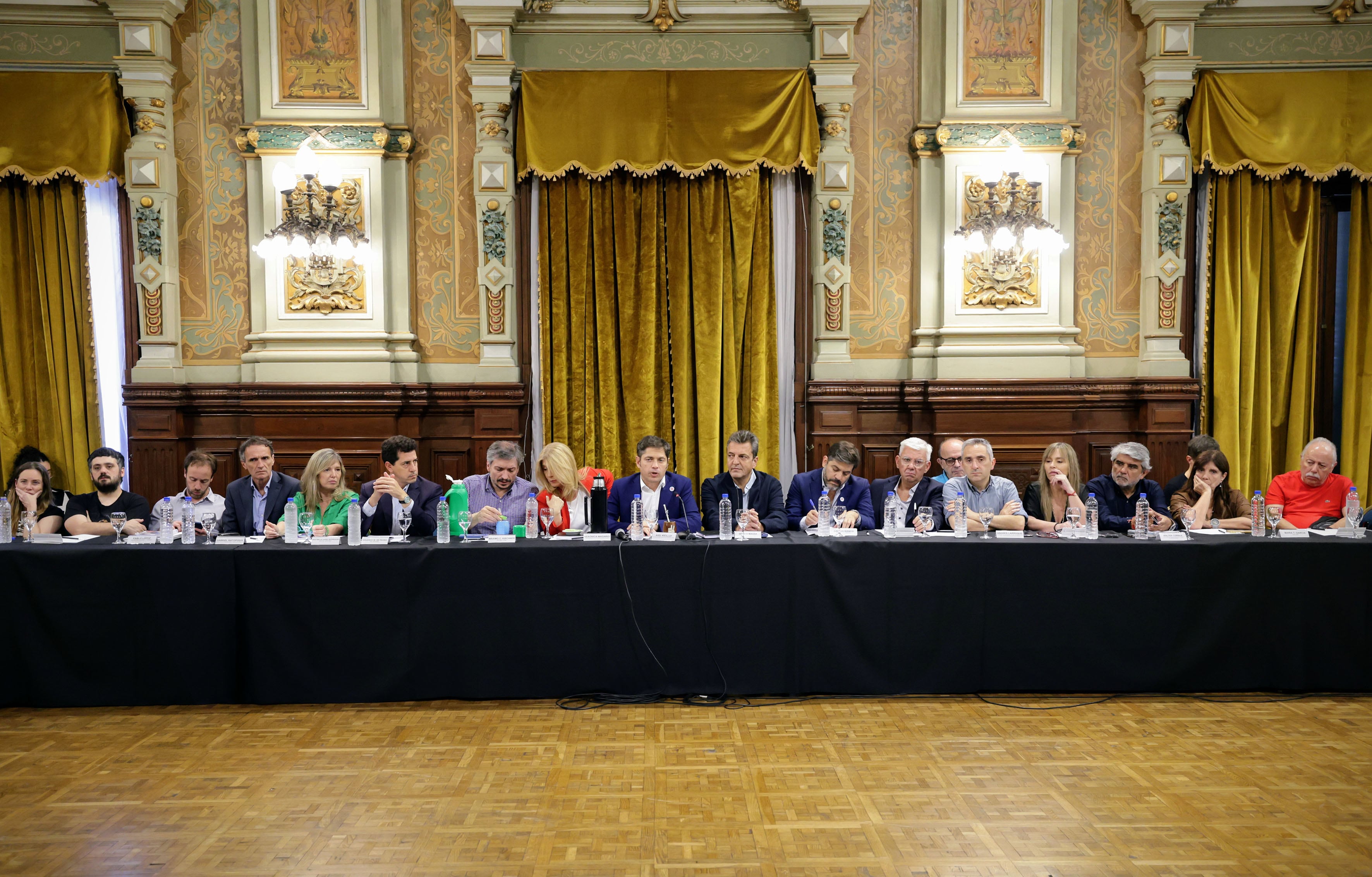 Cumbre del PJ bonaerense. / Foto NA