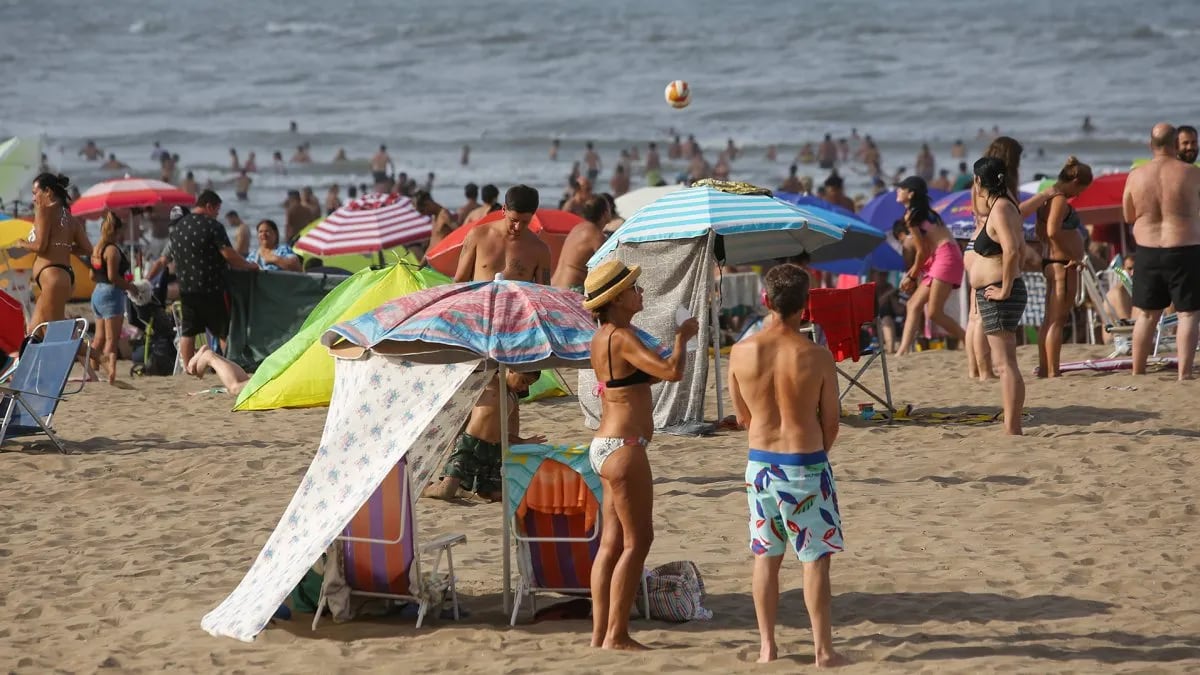 Vacacionar en Mar del Plata en el verano de 2025 costaría al menos 1.489.300 pesos