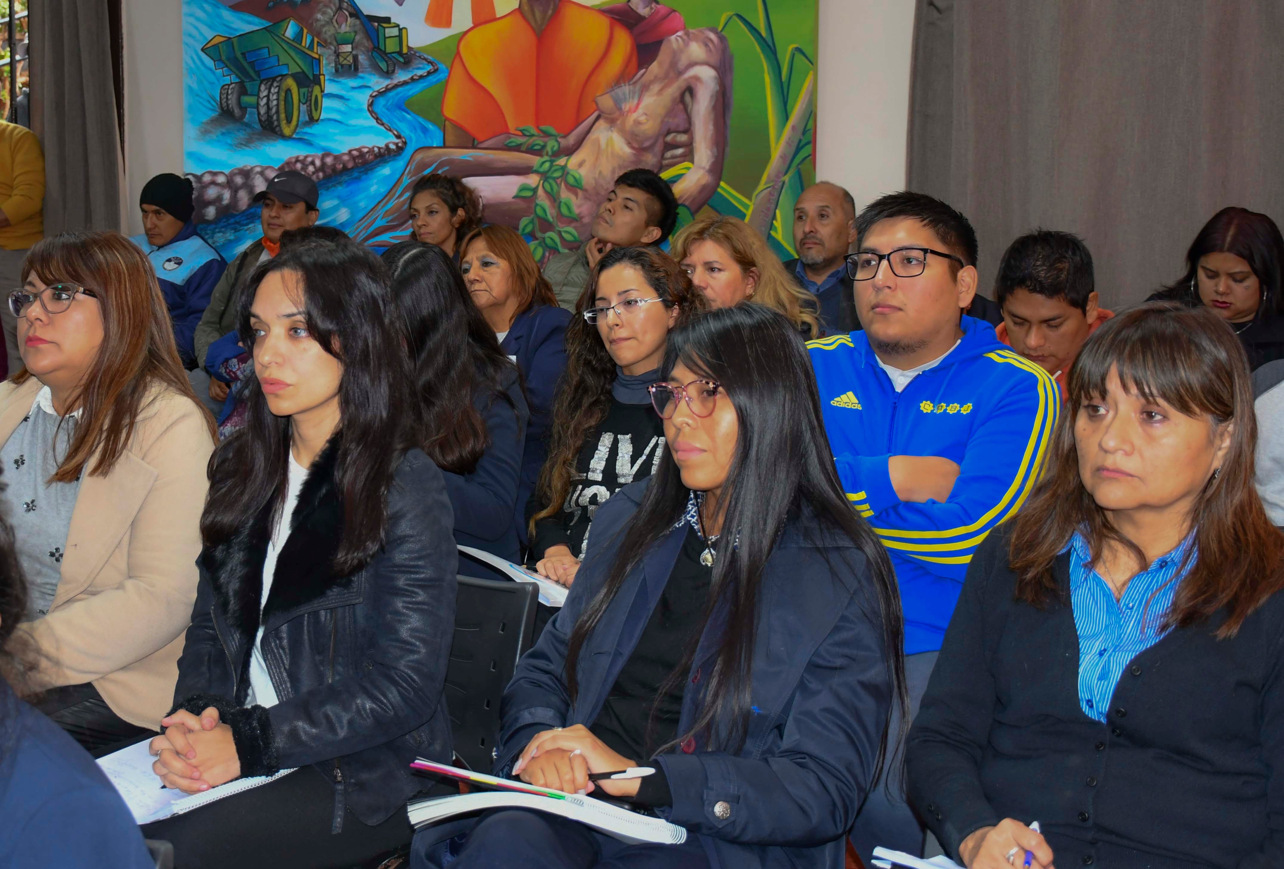 Personal de todas la áreas del Concejo Deliberante de San Salvador de Jujuy, en la capacitación de la "Ley Micaela".