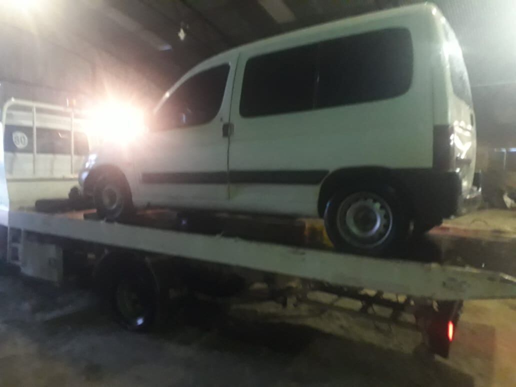 Camioneta retenida por alcoholemia positiva